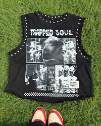 TRAPPED SOUL UNISEX BLACK VEST (BOXYFIT)