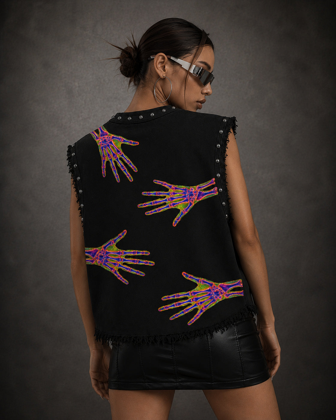 ENTER THE PORTAL UNISEX BLACK VEST (BOXYFIT)